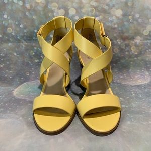 Simply Vera Vera Wang heels